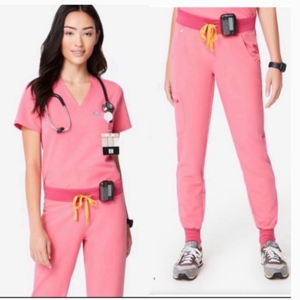 FIGS NEON PINK XS TOP / SMALL JOGGER PANTS
